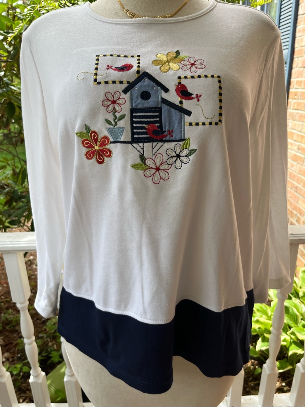 NWT Breckenridge Woman 2X Birdhouse Embroidered Top Cottagecore Twee 
Plus Size